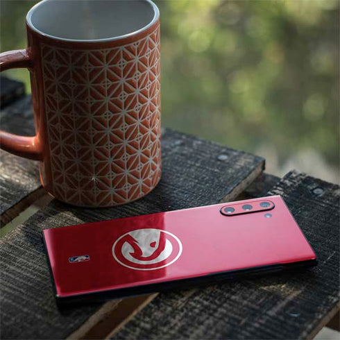 NBA Atlanta Hawks Distressed Galaxy Note 10 Skin