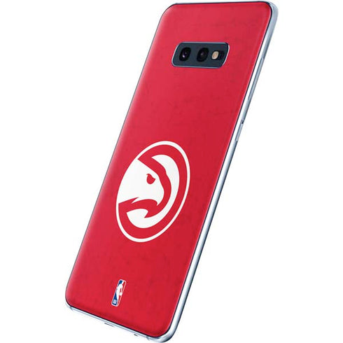 NBA Atlanta Hawks Distressed Galaxy S10e Skin