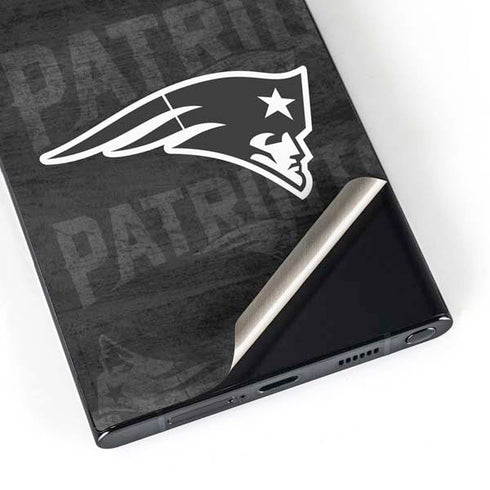 NFL New England Patriots Black & White Galaxy S25 Ultra Skin