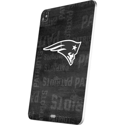 NFL New England Patriots Black & White iPad Pro 13in M4 (2024) Skin