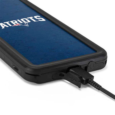 NFL New England Patriots Distressed Galaxy S20 Plus Waterproof Case