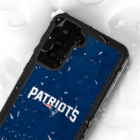 NFL New England Patriots Distressed Galaxy S24 Plus Waterproof Case