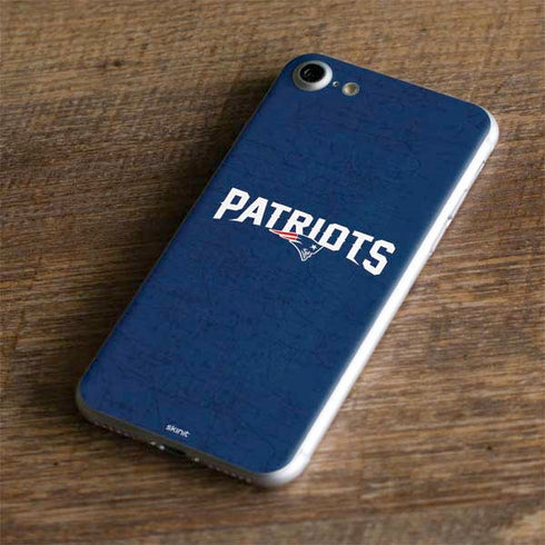 NFL New England Patriots Distressed iPhone 8 Skin