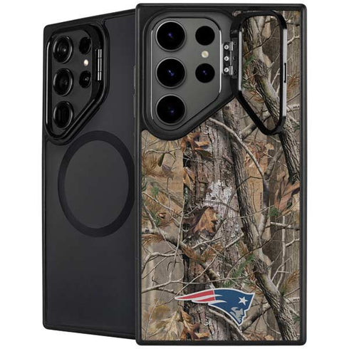 NFL New England Patriots Realtree AP Camo Galaxy S24 Ultra Kickstand Case