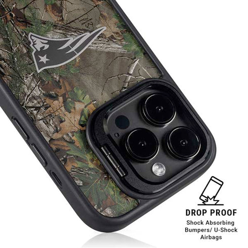 NFL New England Patriots Realtree Xtra Green Camo iPhone 16 Pro Kickstand Case