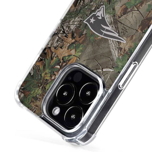 NFL New England Patriots Realtree Xtra Green Camo iPhone 16 Pro MagSafe Case