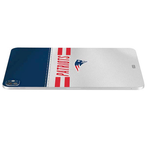 NFL New England Patriots White Striped iPad Pro 13in M4 (2024) Skin