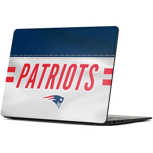 NFL New England Patriots White Striped Surface Laptop 7 13.8in Skin