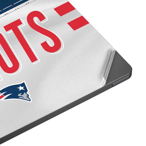 NFL New England Patriots White Striped Surface Laptop 7 13.8in Skin