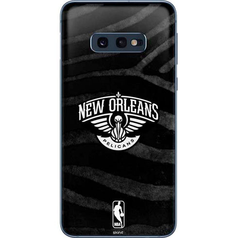 NBA New Orleans Pelicans Black Animal Print Galaxy S10e Skin