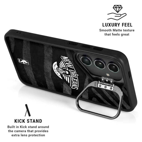 NBA New Orleans Pelicans Black Animal Print Galaxy S25 Kickstand Case