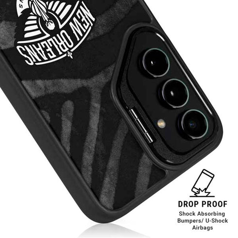 NBA New Orleans Pelicans Black Animal Print Galaxy S25 Kickstand Case