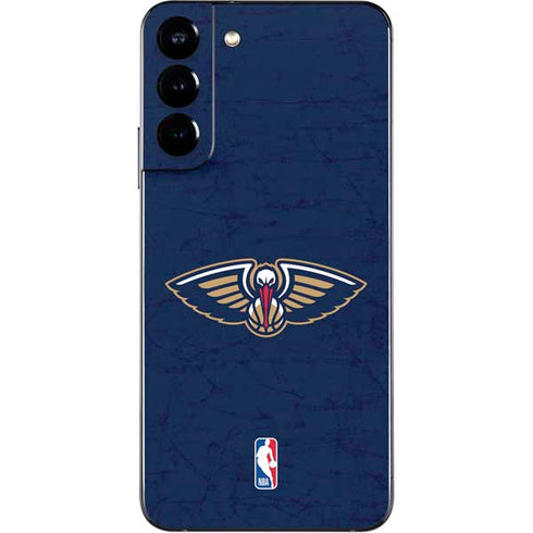 NBA New Orleans Pelicans Distressed Galaxy S22 Plus Skin