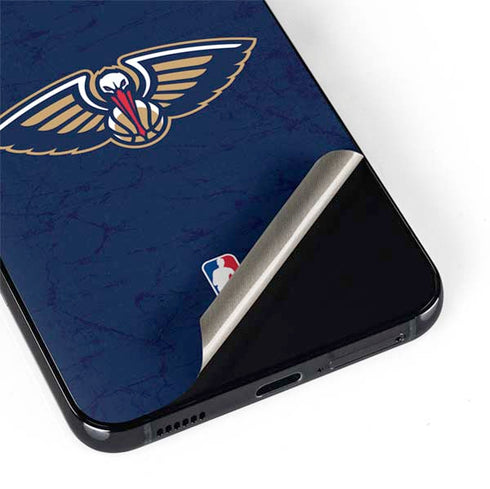 NBA New Orleans Pelicans Distressed Galaxy S22 Plus Skin