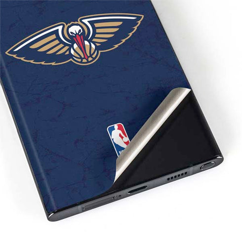 NBA New Orleans Pelicans Distressed Galaxy S22 Ultra Skin