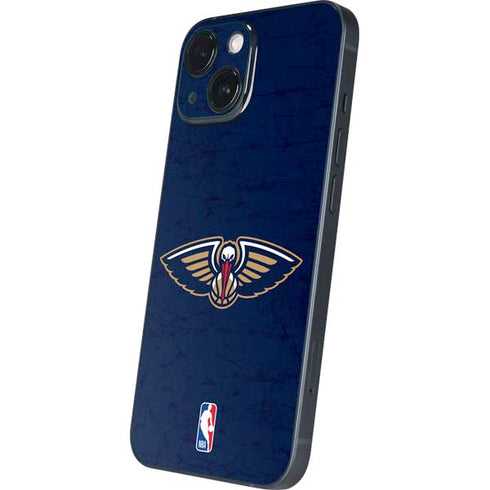 NBA New Orleans Pelicans Distressed iPhone 13 Mini Skin