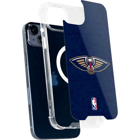 NBA New Orleans Pelicans Distressed iPhone 14 MagSafe Case