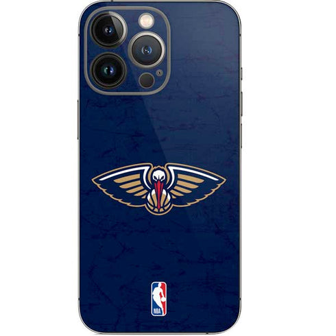 NBA New Orleans Pelicans Distressed iPhone 15 Pro Skin