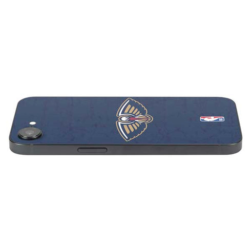 NBA New Orleans Pelicans Distressed iPhone 16e Skin