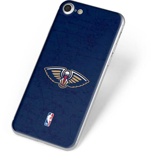 NBA New Orleans Pelicans Distressed iPhone 8 Skin
