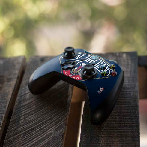 NBA New Orleans Pelicans Large Logo Xbox One S All-Digital Edition Bundle Skin