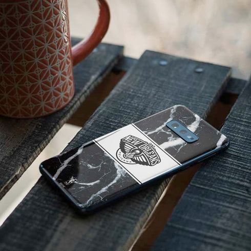 NBA New Orleans Pelicans Marble Galaxy S10e Skin
