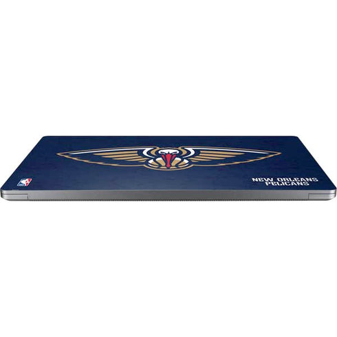 NBA New Orleans Pelicans Distressed Universal Laptop 18in (14.6 x 10.6in) Skin