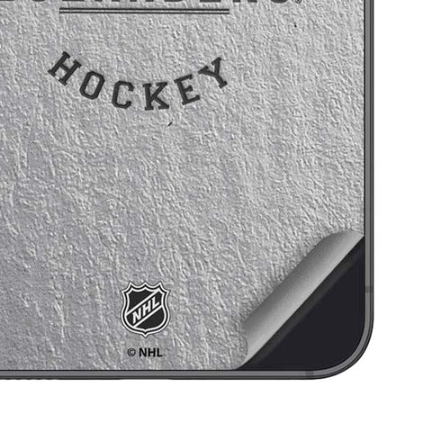 NHL New York Islanders Black Text Galaxy S24 Skin