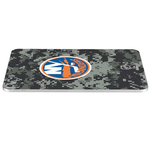 NHL New York Islanders Camo iPad Pro 13in M4 (2024) Skin