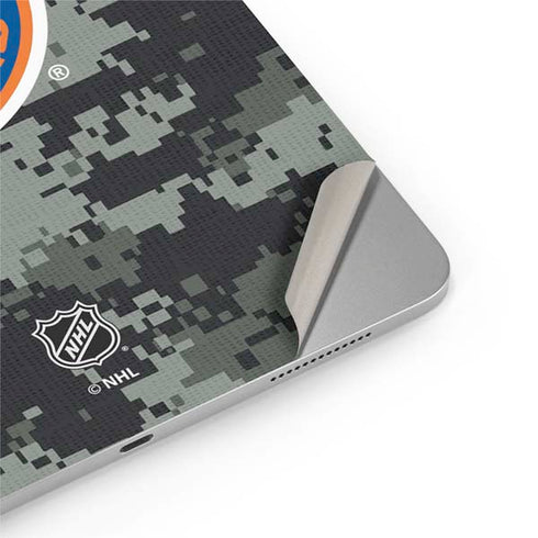 NHL New York Islanders Camo iPad Pro 13in M4 (2024) Skin