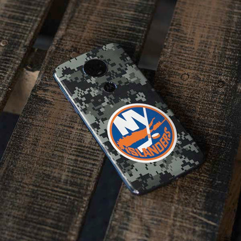NHL New York Islanders Camo Moto E5 Plus Skin