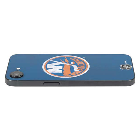 NHL New York Islanders Distressed iPhone 16e Skin