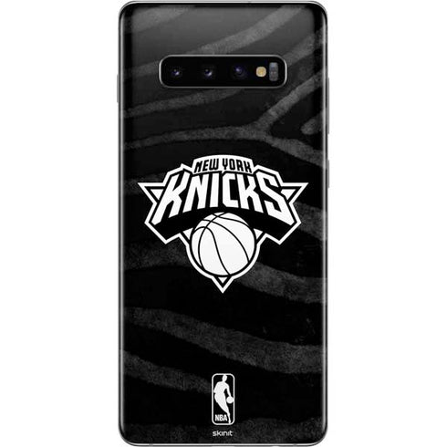 NBA New York Knicks Black Animal Print Galaxy S10 Plus Skin