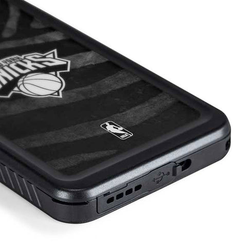 NBA New York Knicks Black Animal Print Galaxy S24 Plus Waterproof Case