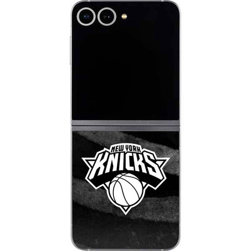 NBA New York Knicks Black Animal Print Galaxy Z Flip6 Skin
