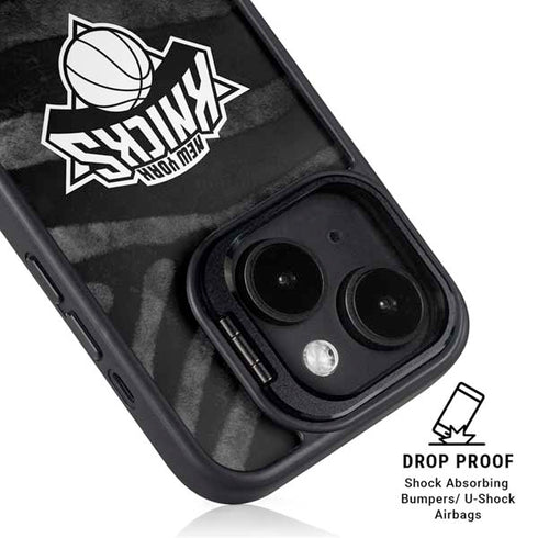 NBA New York Knicks Black Animal Print iPhone 15 Plus Kickstand Case