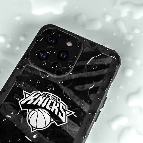 NBA New York Knicks Black Animal Print iPhone 15 Pro Waterproof Case