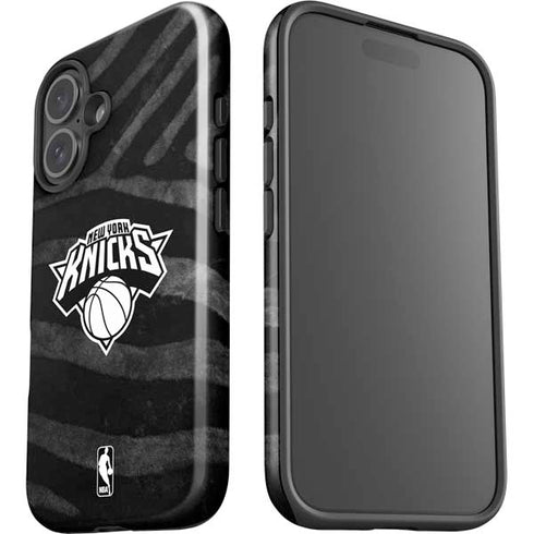 NBA New York Knicks Black Animal Print iPhone 16 Plus Impact Case