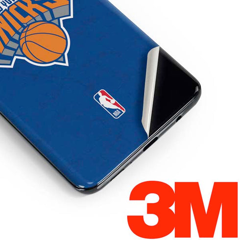 NBA New York Knicks Distressed Galaxy S10 Skin