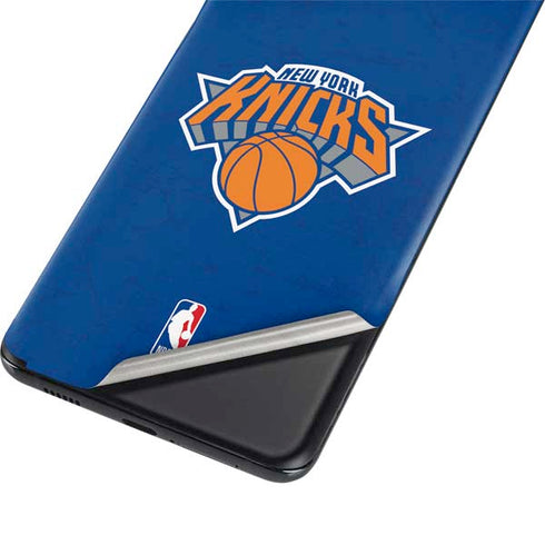 NBA New York Knicks Distressed Galaxy S21 5G Skin