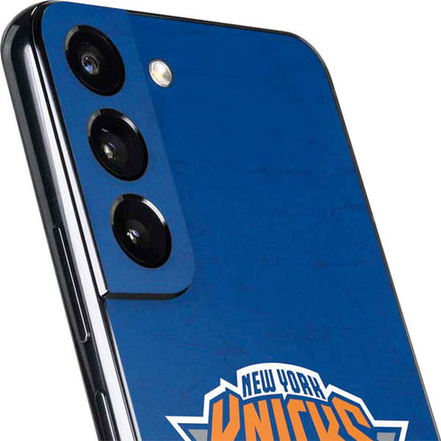 NBA New York Knicks Distressed Galaxy S22 Skin