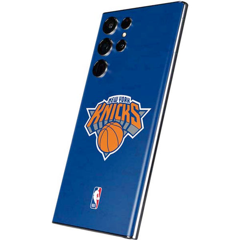 NBA New York Knicks Distressed Galaxy S22 Ultra Skin