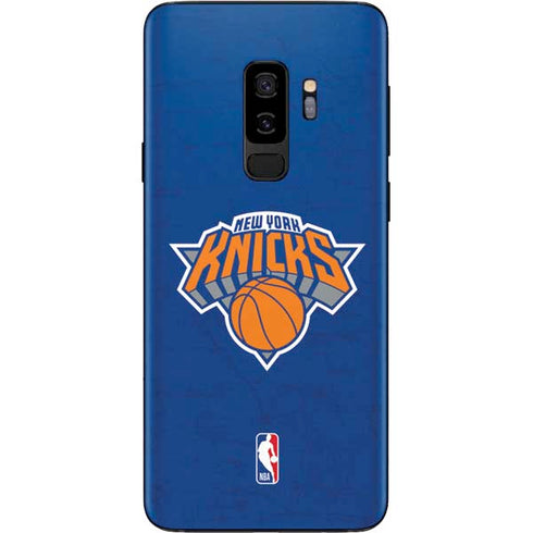 NBA New York Knicks Distressed Galaxy S9 Plus Skin