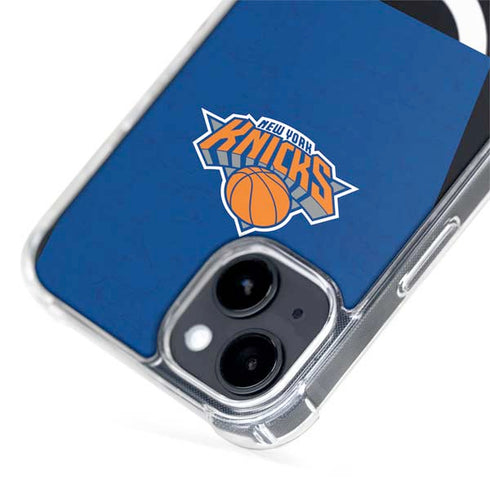 NBA New York Knicks Distressed iPhone 15 Plus MagSafe Case
