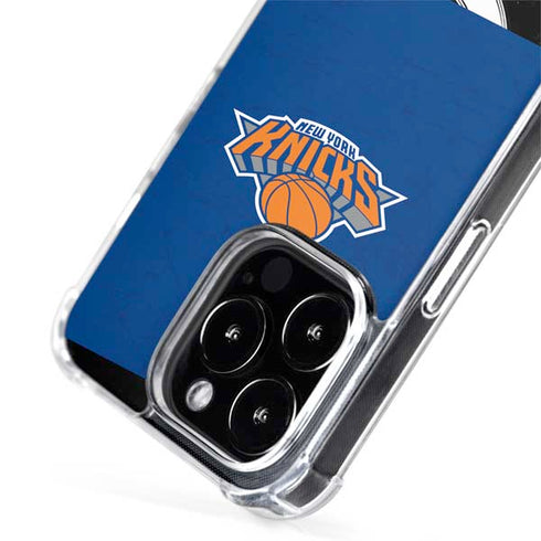 NBA New York Knicks Distressed iPhone 15 Pro Max MagSafe Case