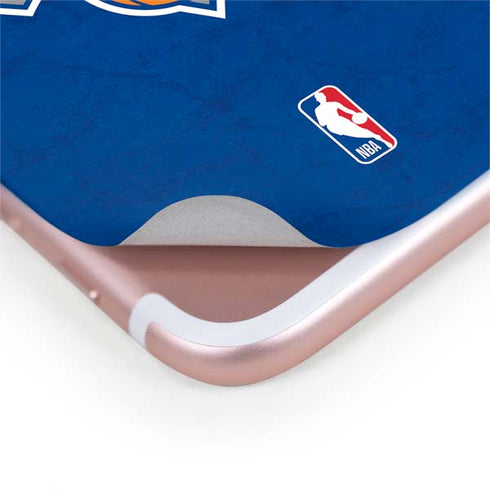 NBA New York Knicks Distressed iPhone 8 Plus Skin