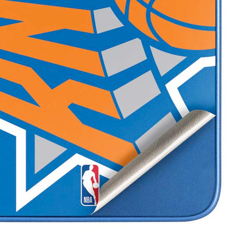 NBA New York Knicks Large Logo Moto G Play 4G (2024) Skin