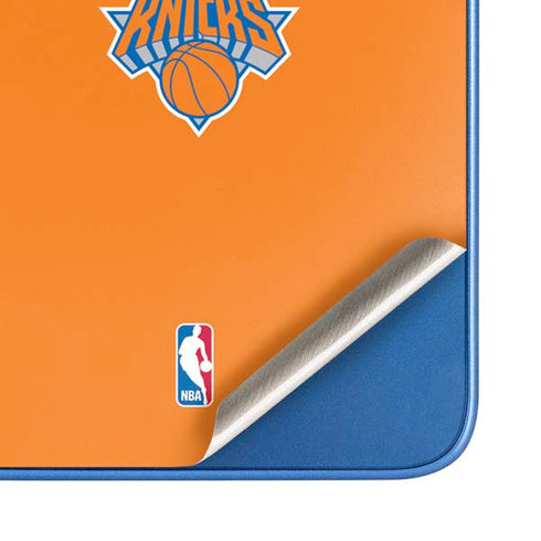 NBA New York Knicks Standard - Orange Moto G Play 4G (2024) Skin