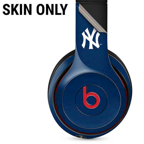 MLB New York Yankees - Solid Distressed Beats Solo 3 Wireless Skin