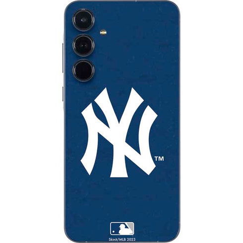MLB New York Yankees - Solid Distressed Galaxy A55 5G Skin